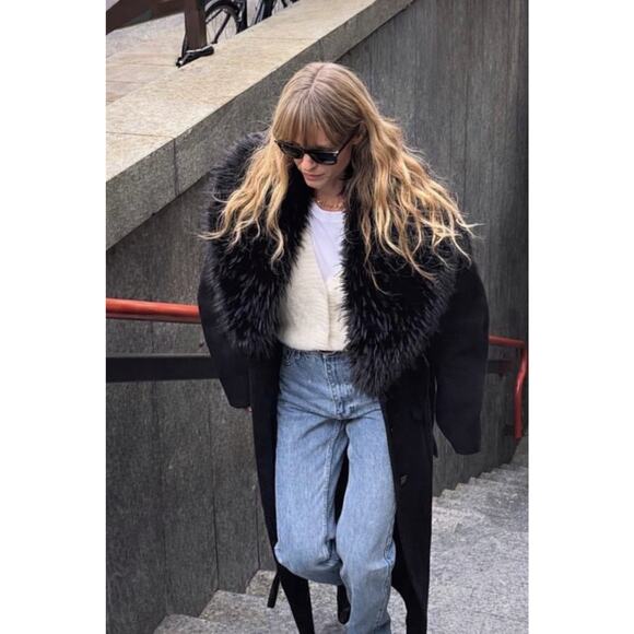 Vintage Union Made Black Wool Over Coat Dramatic Fur Collar CBK Style Tailored - Picture 5 of 16